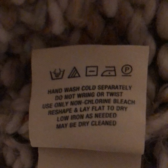 Anthropologie Beautiful Sweater Size M - Picture 9 of 9